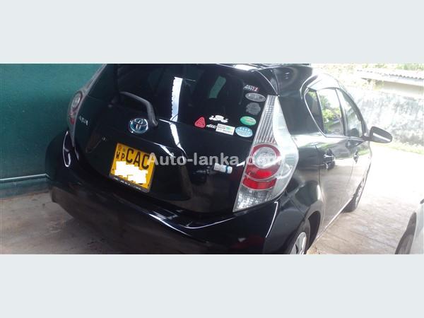 RENT A CAR- TOYOTA AQUA