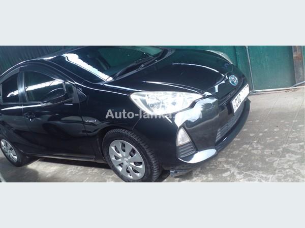 RENT A CAR- TOYOTA AQUA