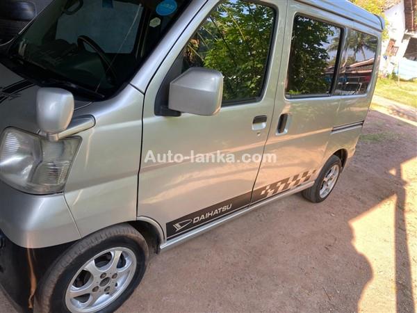 Hijet 7 Seater Auto Gear van For Rent