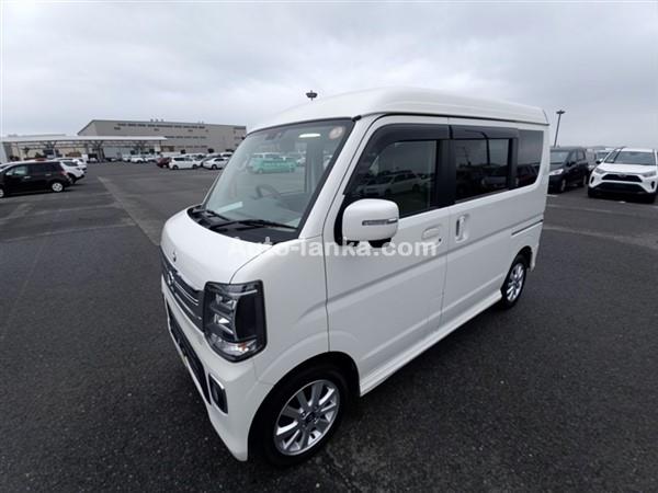 2025 Nissan Clipper Rio wagon For Rent