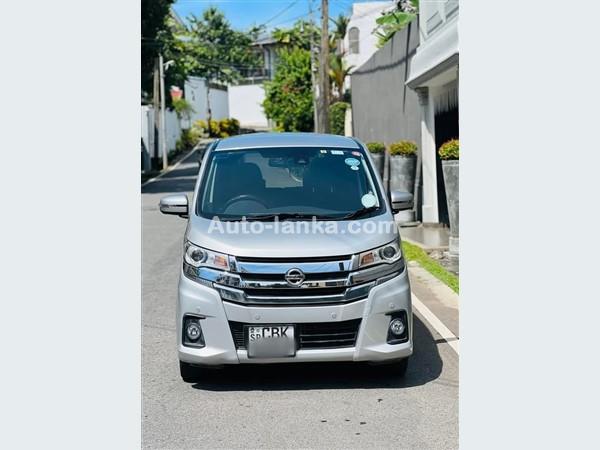 Rent A Car - Nissan Dayz Highway Star