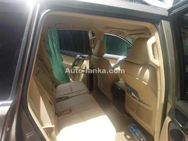 Rent for Prado 150