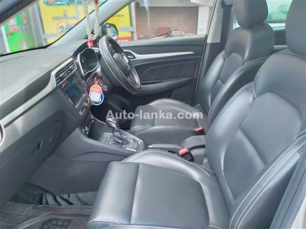 Rent a car MG jeep