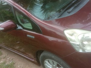 Honda Fit Shuttle Hybrid for Rent