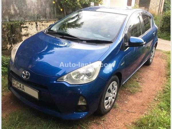 Toyota Aqua Car for Rent