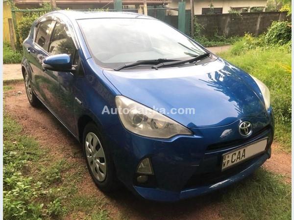 Toyota Aqua Car for Rent