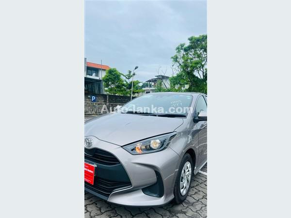 TOYOTA YARIS FOR RENT 2025