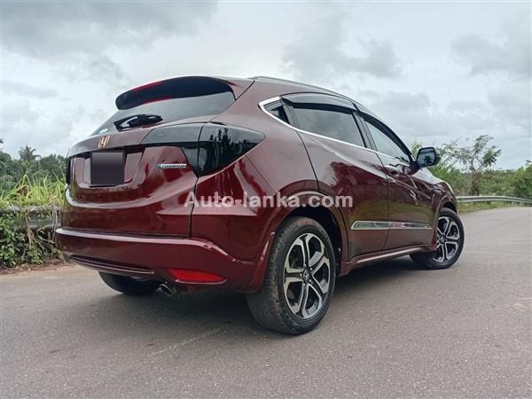 Rent a car honda Vezel