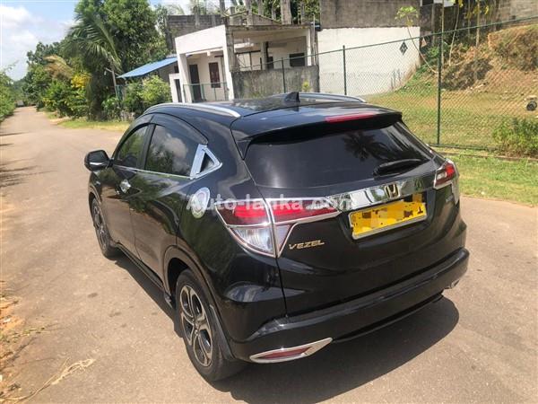 Rent a car Honda Vezel