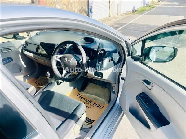 Honda Insight Car for Rent - Car Rental