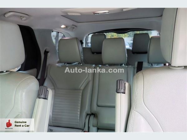 Land Rover Discovery 5 HES For Rent