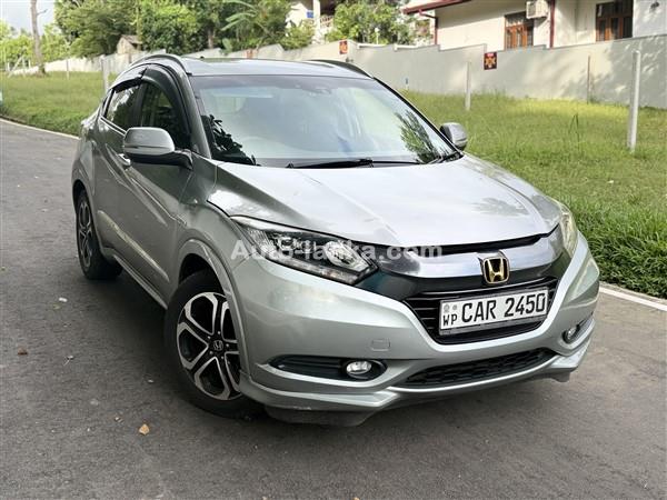 Honda Vezel Hybrid SUV for Rent