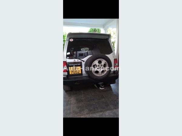 Mitsubishi Montero io Jeep for RENT