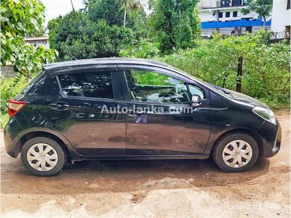 RENT A CAR- TOYOTA  Vitz